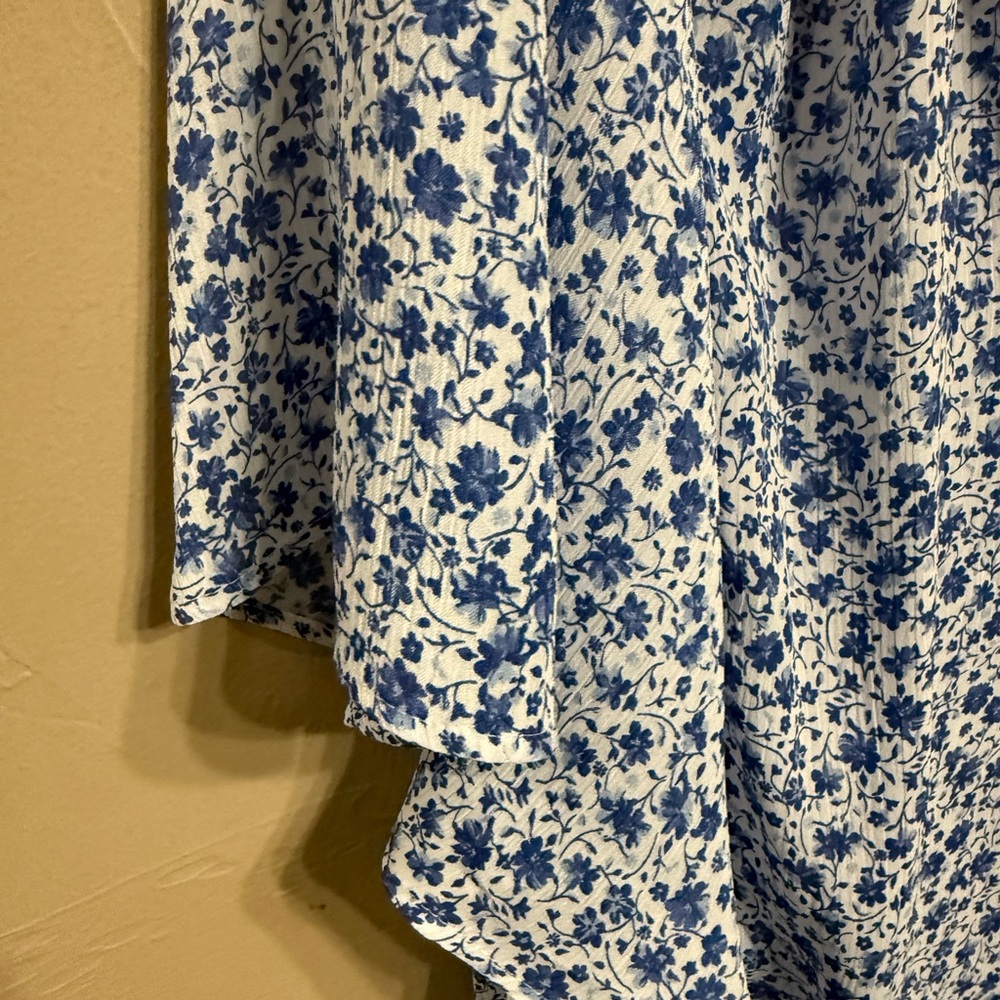 Chaps Blue & White Flutter Sleeve Ruffled Blouse - Picture 4 of 7